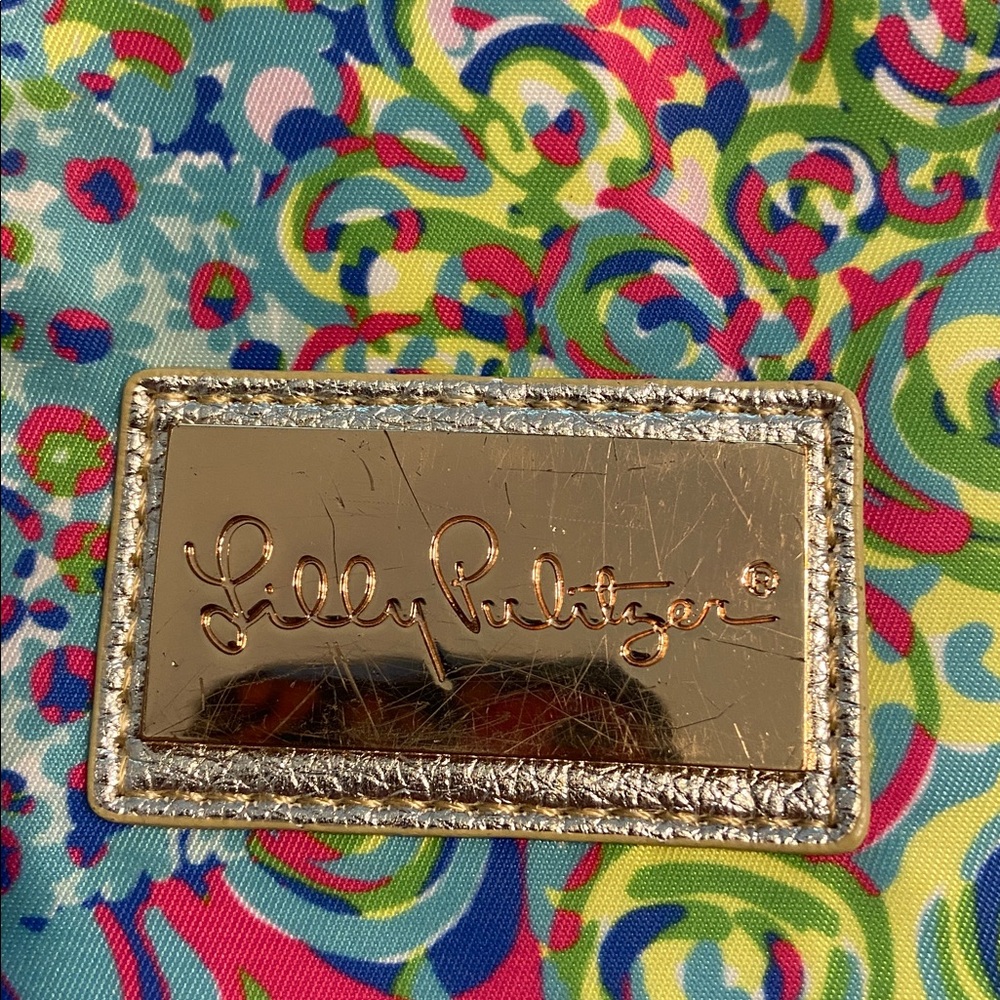Lilly Pulitzer Vibrant Blue and Pink Tablet Sleeve size in photos - Picture 2 of 12